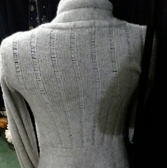 💚Sweater 💚 - Picture 3 of 4